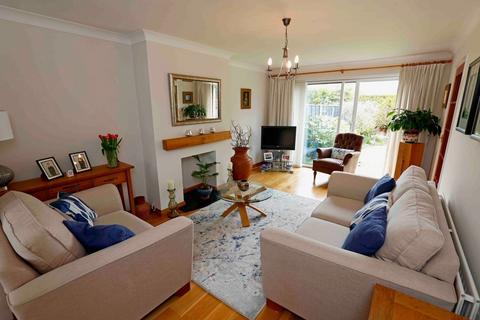 37 Sutherland Drive, Muxton, Telford, TF2 8QB