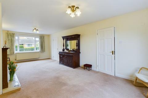 3 bedroom detached bungalow for sale, Weaver Close, Ashbourne