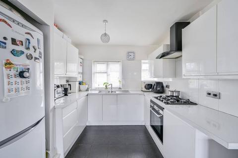 98 Windsor Road, Thornton Heath, CR7 8HF