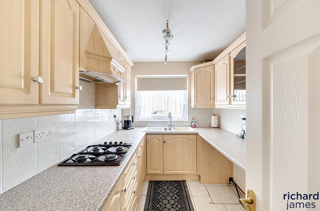 Coleridge Close, Royal Wootton... 2 bed bungalow £260,000