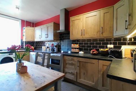 3 Beaconsfield Road, Clayton, Bradford, BD14 6LQ