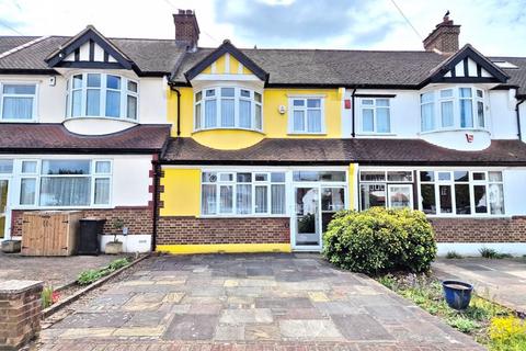68 Ernest Grove, Beckenham, BR3 3JF