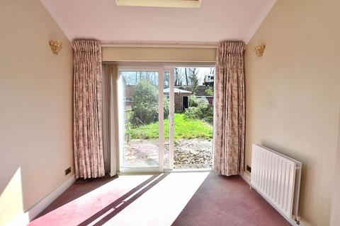 68 Ernest Grove, Beckenham, BR3 3JF