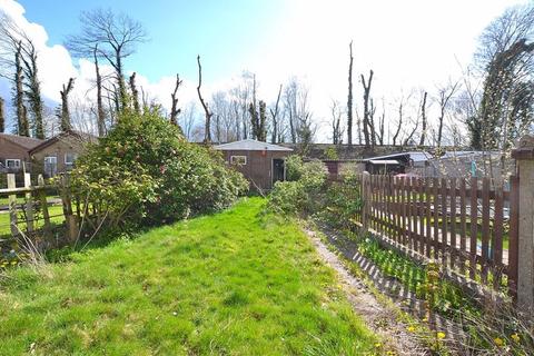 68 Ernest Grove, Beckenham, BR3 3JF