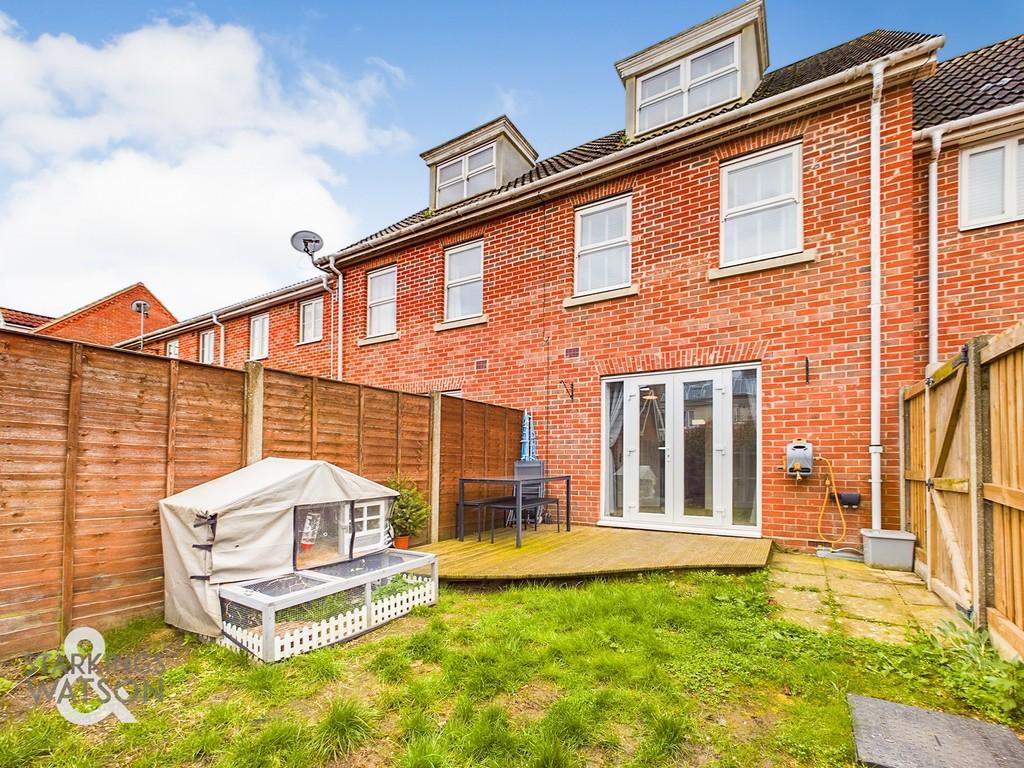Bullfinch Drive, Harleston 3 bed terraced house for sale £220,000