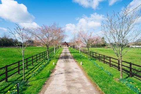 4 bedroom barn conversion for sale, Southings Farm, Gaddesden Row