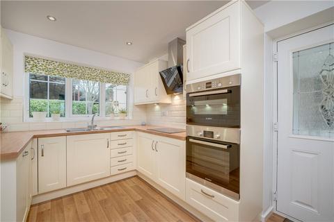 4 bedroom detached house for sale, St. Johns Close, Aberford, Leeds, West Yorkshire, LS25