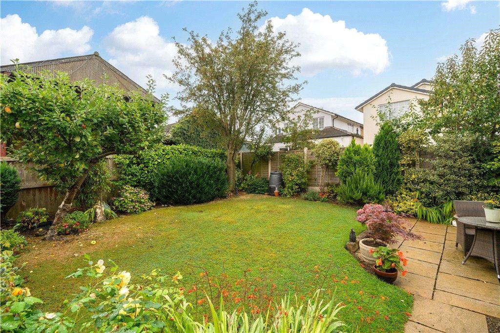 Lawned Garden
