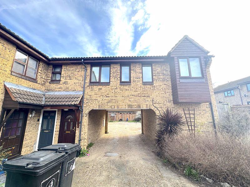 The Bentleys, SouthendOnSea 1 bed coach house £1,025 pcm (£237 pw)