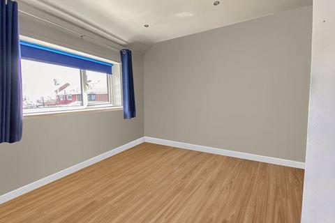 18 Annalee Road, South Ockendon, RM15 5BY