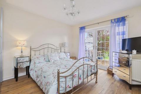 30 Cavendish Road, Chesham, HP5 1RW