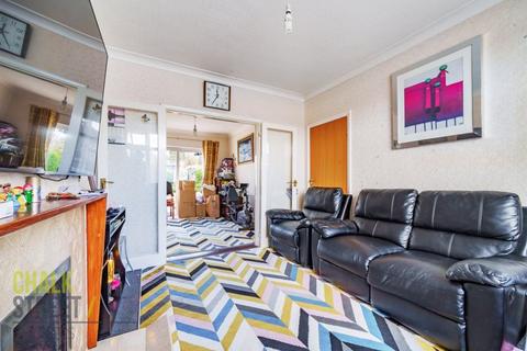 3 Tennyson Way, Hornchurch, RM12 4BU