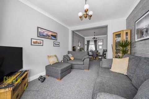 11 Douglas Road, Hornchurch, RM11 1AN