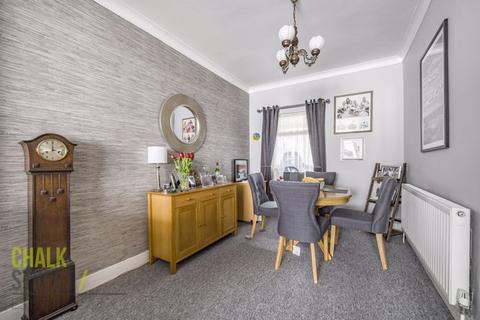 11 Douglas Road, Hornchurch, RM11 1AN