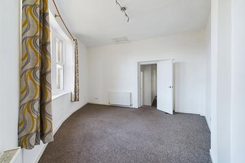 2 bedroom flat to rent, Okehampton