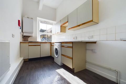 2 bedroom flat to rent, Okehampton