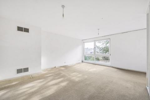 208 Turnpike Link, Croydon, CR0 5NZ