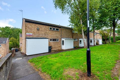 11 Birchfield Close, Coulsdon, CR5 2SJ