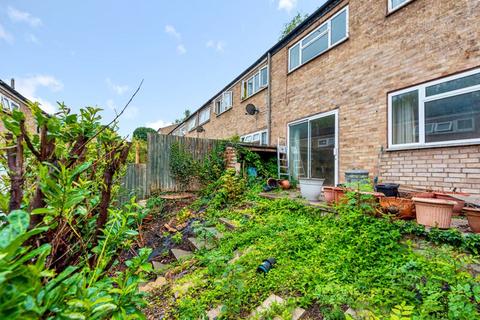 11 Birchfield Close, Coulsdon, CR5 2SJ