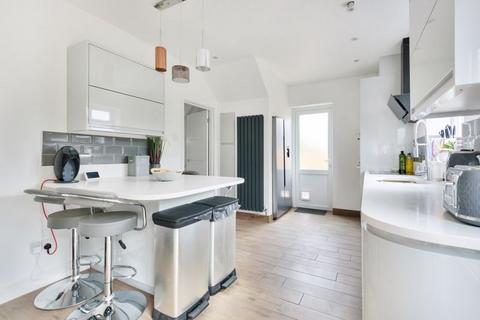 11 Winifred Road, Coulsdon, CR5 3JB