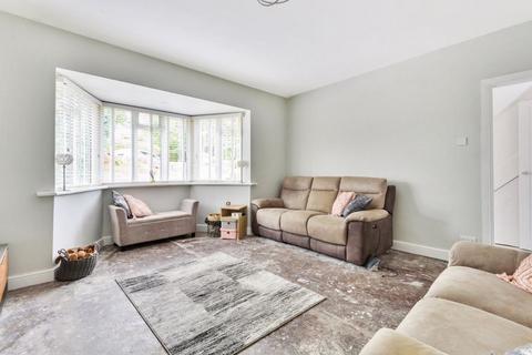 11 Winifred Road, Coulsdon, CR5 3JB