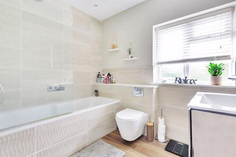 11 Winifred Road, Coulsdon, CR5 3JB