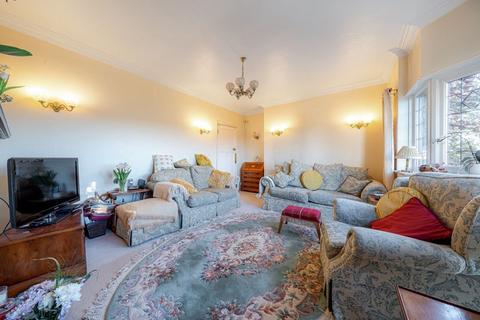 48 Higher Drive, Purley, CR8 2HF