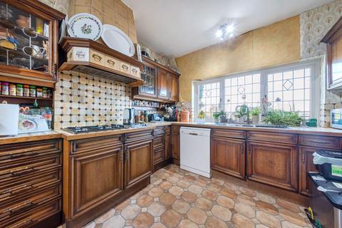 48 Higher Drive, Purley, CR8 2HF