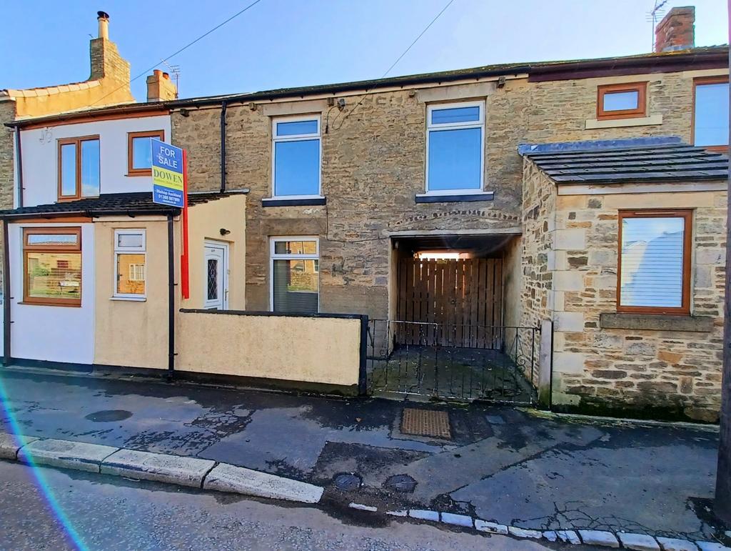 Toft Hill, Toft Hill, 3 bed terraced house for sale £75,000