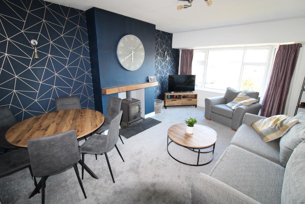 Monkswell Avenue, Bolton le Sands, Carnforth 4 bed semidetached house