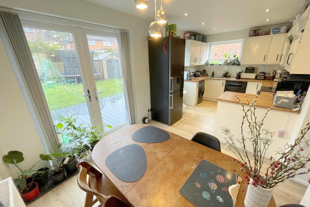 Hudson Close, Poole, BH12 3 bed end of terrace house for sale £325,000