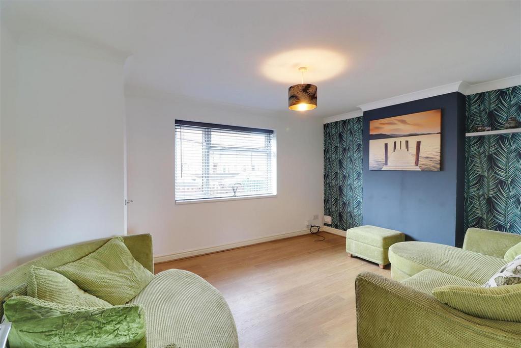 Sibelius Road, Hull 2 bed terraced house £120,000