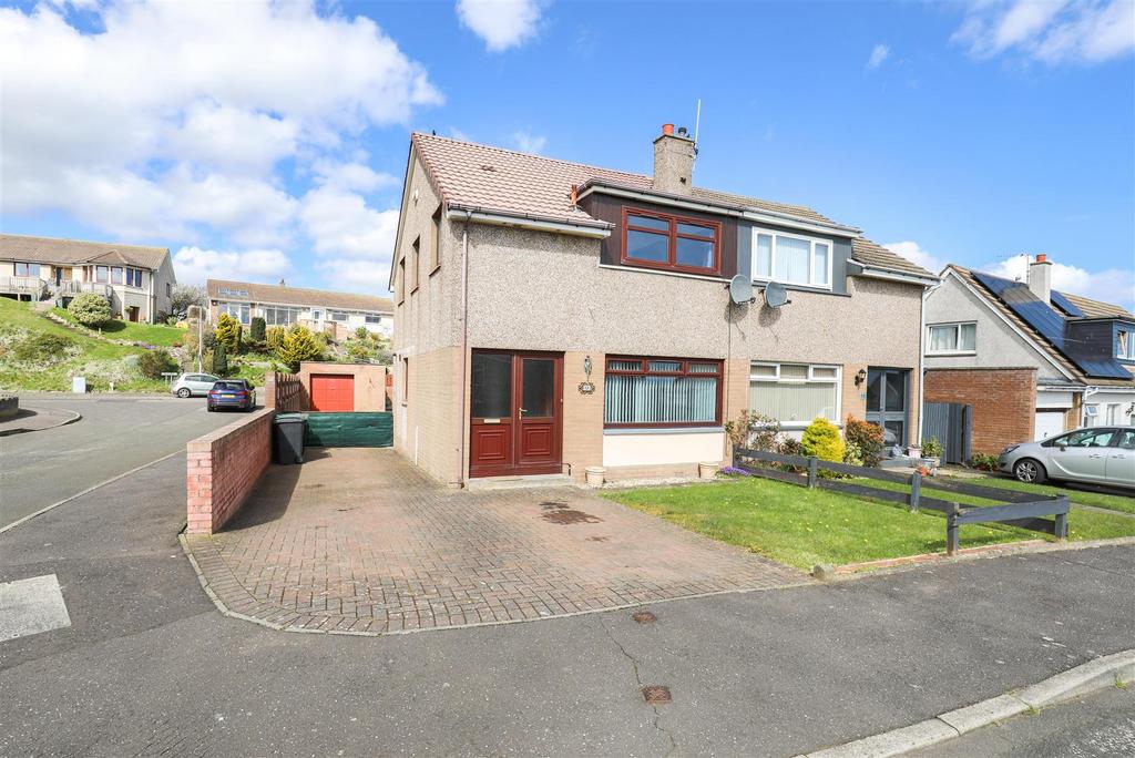 Rossness Drive, Kinghorn, Burntisland 3 bed semidetached house £184,995