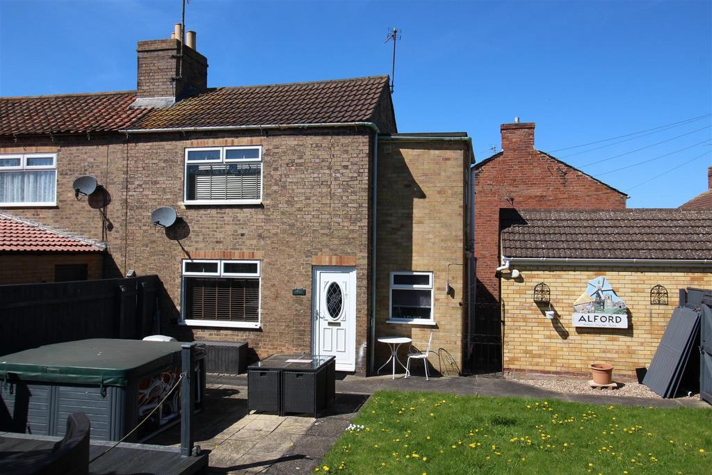 Commercial Road, Alford 3 bed semidetached house £169,950
