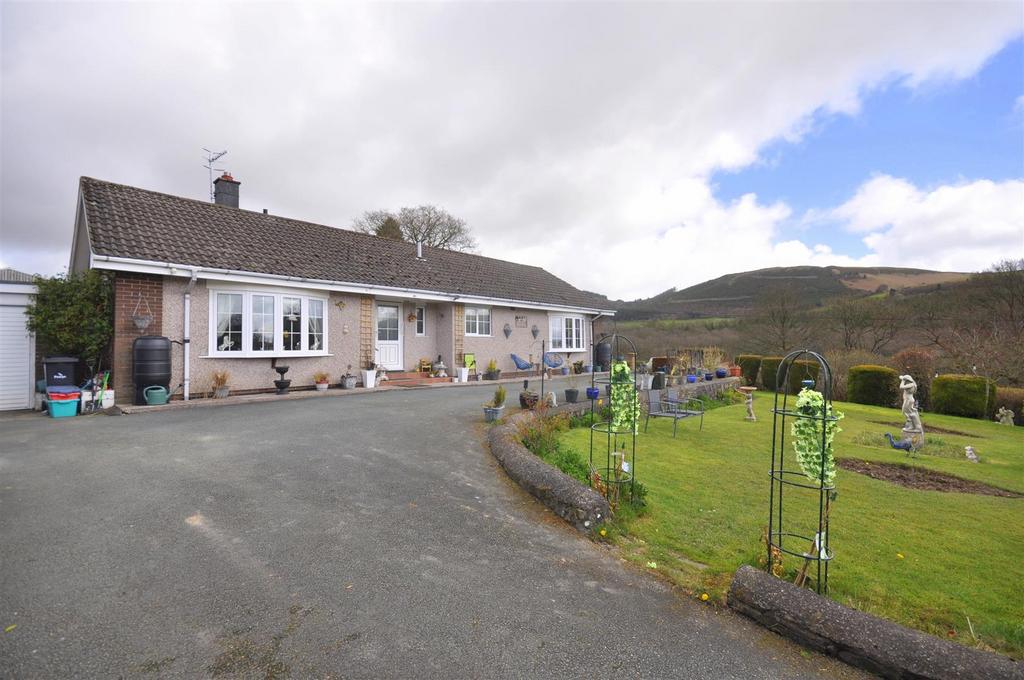 Carno, Caersws 3 bed detached bungalow for sale £295,000