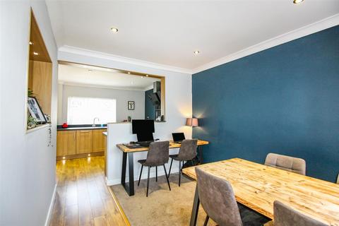 61 Barnsley Road, Darfield, Barnsley, S73 9PD