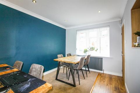 61 Barnsley Road, Darfield, Barnsley, S73 9PD