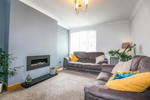61 Barnsley Road, Darfield, Barnsley, S73 9PD