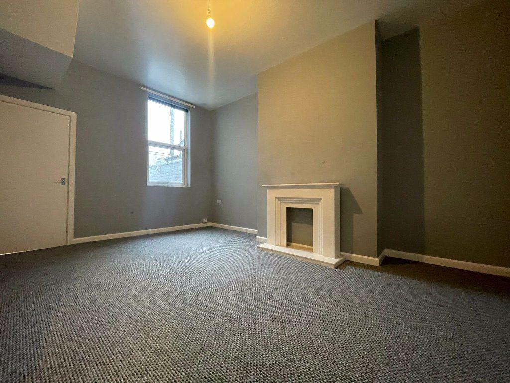 Buchanan Street, Blackpool, Lancashire 3 bed house £725 pcm (£167 pw)