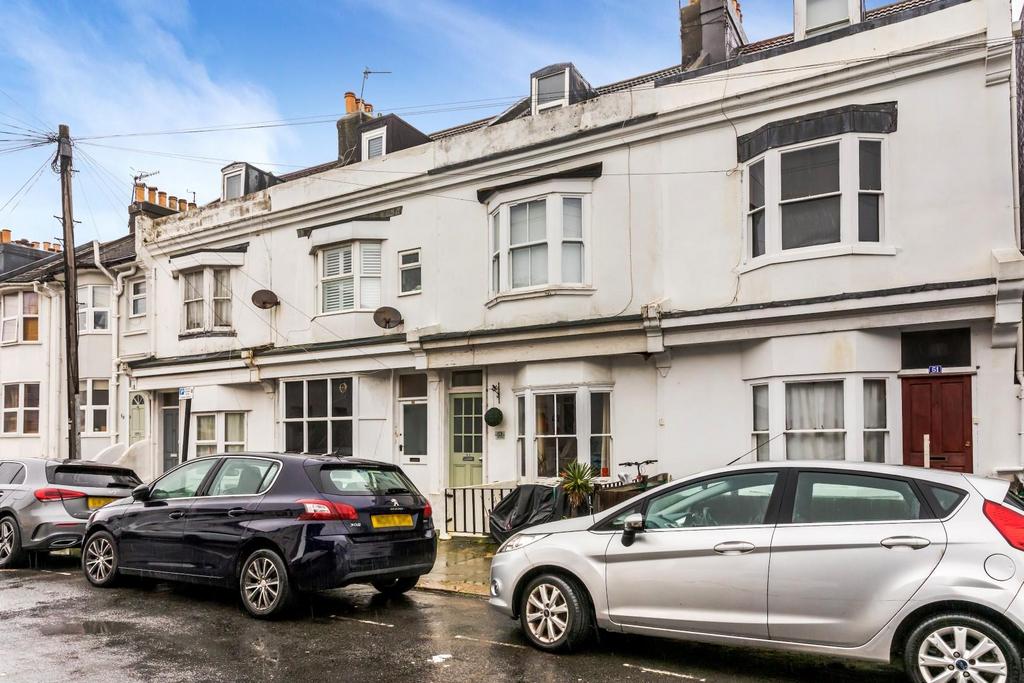 Livingstone Road, Hove 2 bed £1,525 pcm (£352 pw)