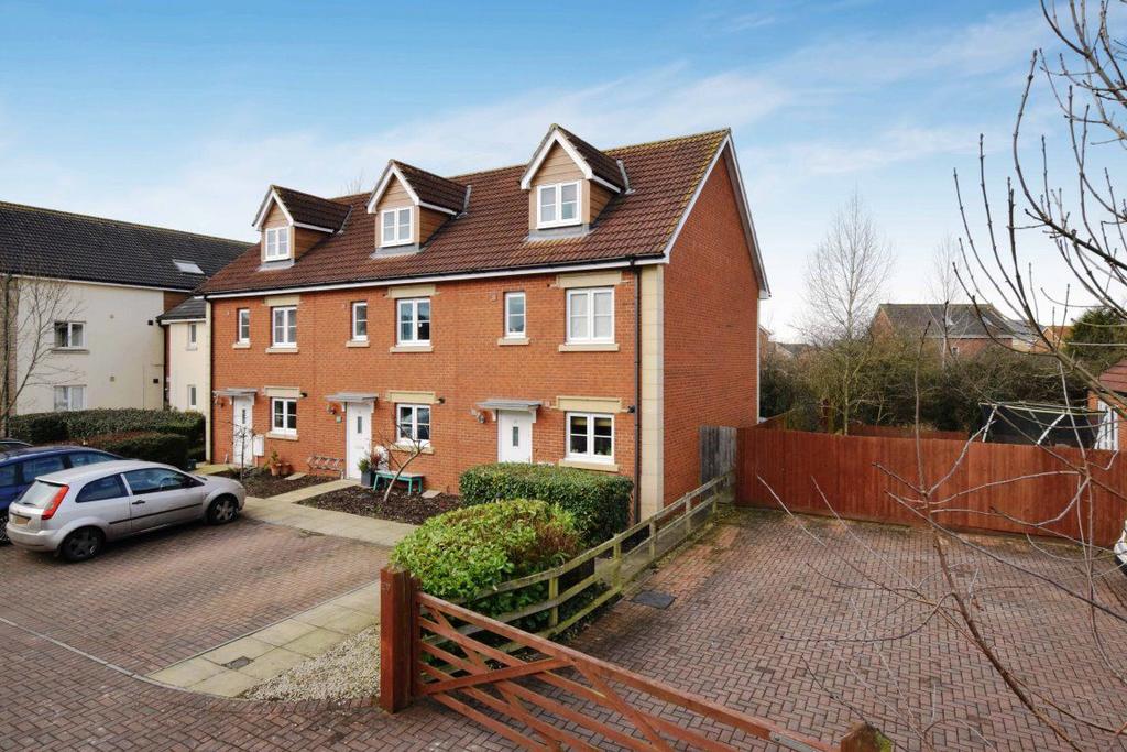 Moor Gate, Portishead 4 bed house £1,500 pcm (£346 pw)