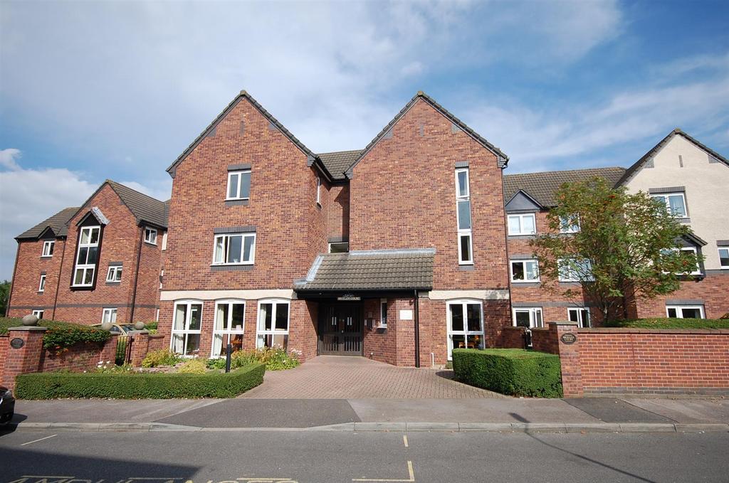 Brielen Court, RadcliffeOnTrent, Nottingham 1 bed apartment for sale
