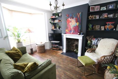 54 Campbell Road, Salisbury, SP1 3BG