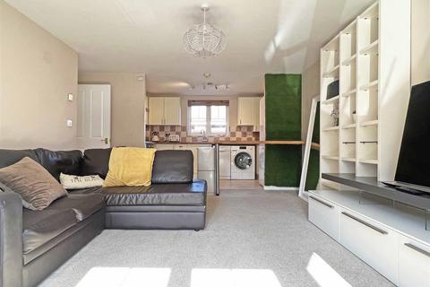 83 Shimbrooks, Great Leighs, Chelmsford, CM3 1SG