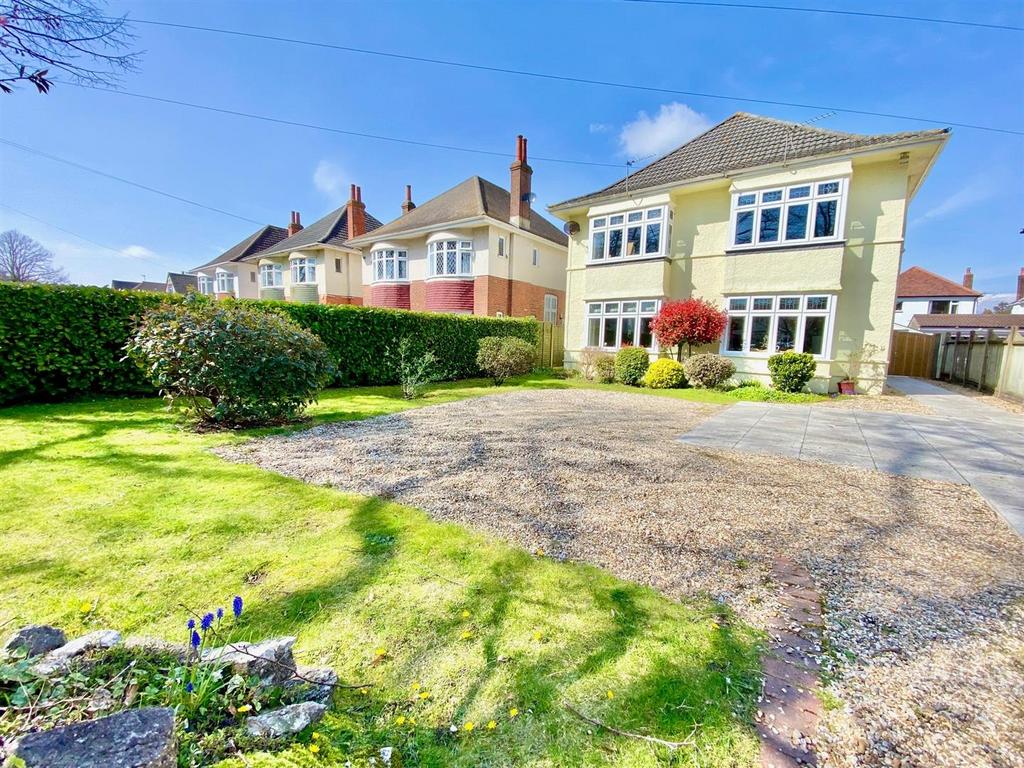 Carbery Avenue, Bournemouth BH6 4 bed detached house £850,000
