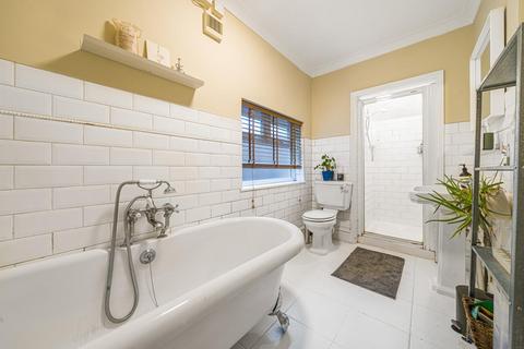 74a Elmer Road, London, SE6 2ER