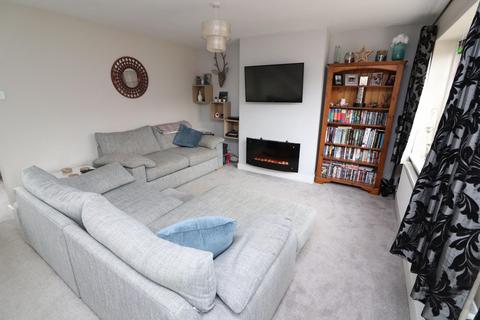 93 Kestrel Close, Chipping Sodbury, Bristol, BS37 6XA