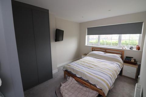 93 Kestrel Close, Chipping Sodbury, Bristol, BS37 6XA