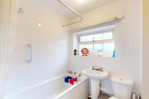 63 Cambridge Drive, Otley, LS21 1DD
