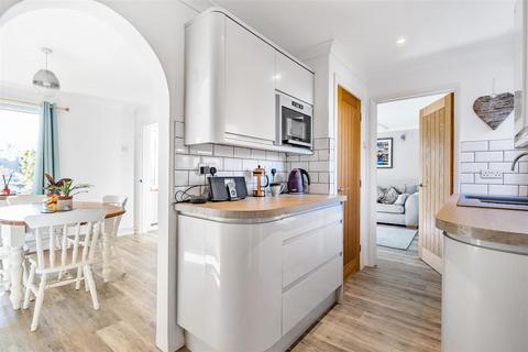 11 Old Glebe, Fernhurst, Haslemere, GU27 3HS